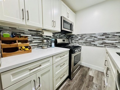 Stylishly updated 2-bedroom, 1-bath home in Oakland offering - photo 5