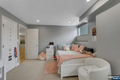CONTACT DEBRA JACOBS & HALLEY NATKIN COLDWELL BANKER FORT LEE - photo 27