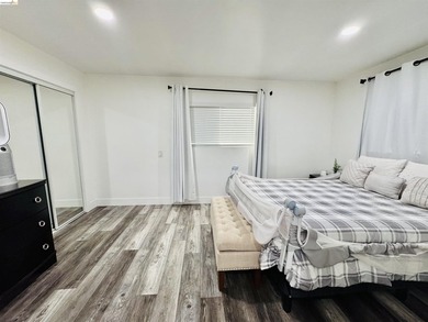 Stylishly updated 2-bedroom, 1-bath home in Oakland offering - photo 10