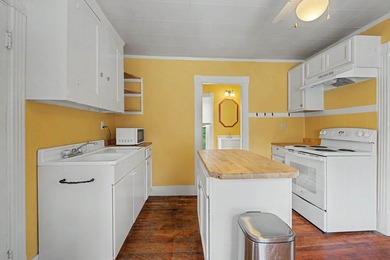 This 3 unit building is in very good shape and ready to make you - photo 33