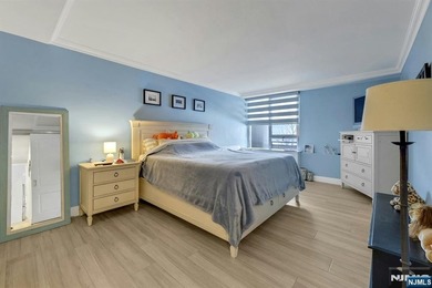 CONTACT DEBRA JACOBS & HALLEY NATKIN COLDWELL BANKER FORT LEE - photo 35