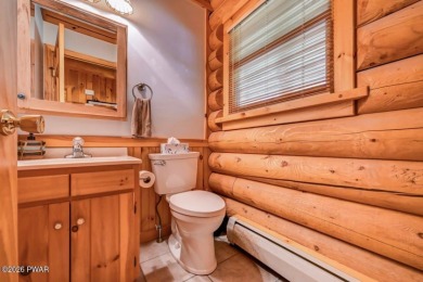 LAKEFRONT LOG HOME with 500+ feet of shoreline on 2.25 acres, NO - photo 17