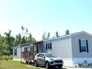 (private lake, pond, coastal) Home Sale Pending in Silver Creek New York