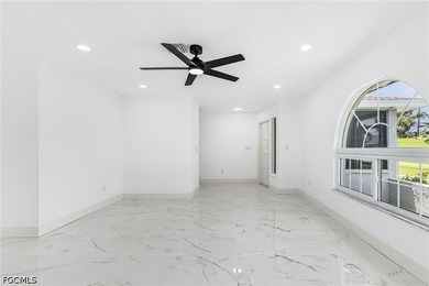 Showings must be scheduled with Showingtime. Exquisite 3-bedroom - photo 7