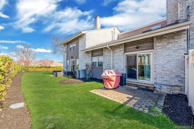 Oceanside - Brower Oakview Condominium - Beautiful 3-bedroom, 2 - photo 12