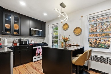 This bright and spacious commuter's dream offers everything you - photo 3