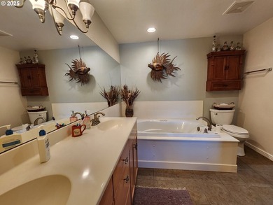 This beautiful 3-bedroom, 2.5-bath Cape Cod style home blends - photo 13