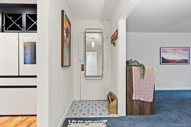 This bright and spacious commuter's dream offers everything you - photo 5