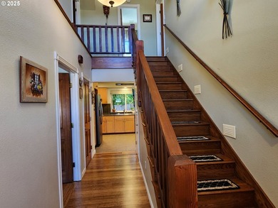 This beautiful 3-bedroom, 2.5-bath Cape Cod style home blends - photo 15