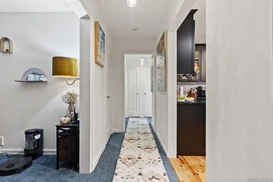 This bright and spacious commuter's dream offers everything you - photo 6