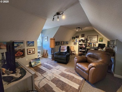 This beautiful 3-bedroom, 2.5-bath Cape Cod style home blends - photo 22