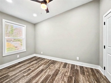 This beautifully updated split-level home offers 3 bedrooms and - photo 24