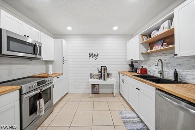Short Sale. **INCREDIBLE VALUE and an opportunity you don't want - photo 9