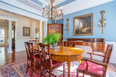 Experience the perfect marriage of traditional elegance and - photo 11