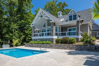 Beautiful custom-built lake retreat situated on a private 1.18 - photo 15