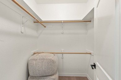 Stunningly renovated waterfront 2,920 sq ft home in Gun Barrel - photo 17