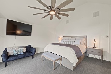 Stunningly renovated waterfront 2,920 sq ft home in Gun Barrel - photo 20