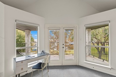 Stunningly renovated waterfront 2,920 sq ft home in Gun Barrel - photo 22
