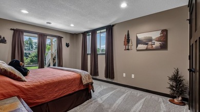 Enjoy lakefront living in this 4-bedroom, 3-bath home on scenic - photo 25