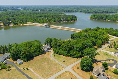 Beautiful custom-built lake retreat situated on a private 1.18 - photo 25