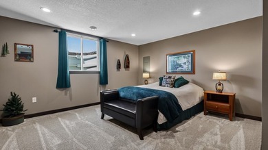 Enjoy lakefront living in this 4-bedroom, 3-bath home on scenic - photo 28