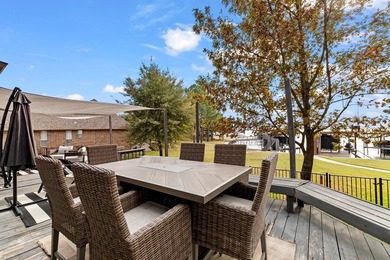 Stunningly renovated waterfront 2,920 sq ft home in Gun Barrel - photo 30