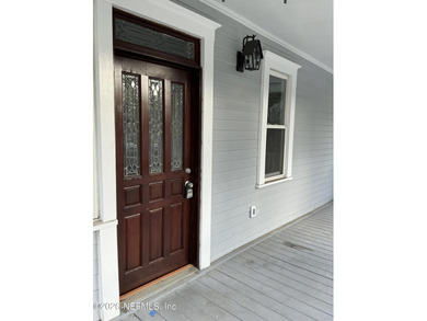 Beautifully remodeled 5 bedroom, 3 bathroom home in Historic - photo 3