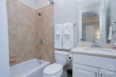 Experience the perfect marriage of traditional elegance and - photo 35