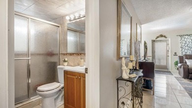2 Bedroom, 1.5 Bathroom second-floor condo in Century Village, a - photo 5