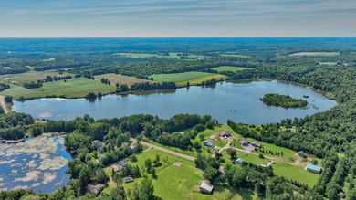 Enjoy lakefront living in this 4-bedroom, 3-bath home on scenic - photo 38