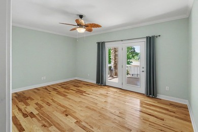 Beautiful custom-built lake retreat situated on a private 1.18 - photo 46