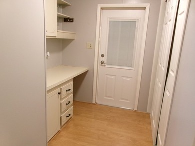 Spacious 1,250 sq ft home featuring an open-concept living and - photo 8