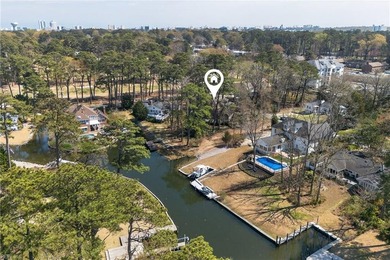 Custom 4 bedroom, 3.5 bath home in sought-after Birdneck Point - photo 3