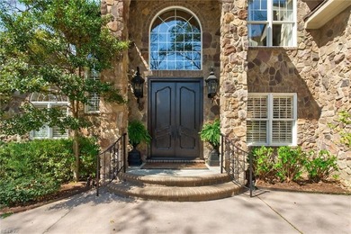 Custom 4 bedroom, 3.5 bath home in sought-after Birdneck Point - photo 4