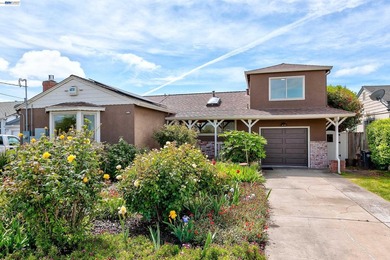 Located in the highly sought after Manor neighborhood! Welcome - photo 1