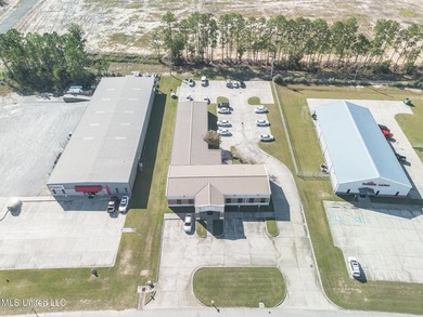 7,830 SqFt office building for sale in sought after Intraplex 10 - photo 4
