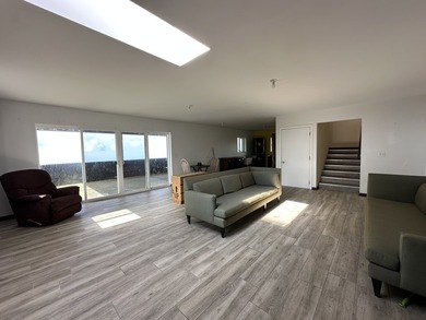 Perched at a refreshing 4,000-foot elevation with sweeping - photo 4