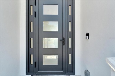 Come and experience the epitome of Apollo Beach living within - photo 14