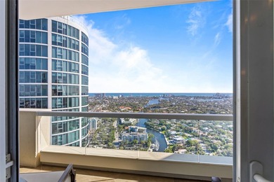 Elegantly Re-Imagined Corner Penthouse, offered fully furnished - photo 16