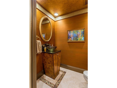 Elegantly Re-Imagined Corner Penthouse, offered fully furnished - photo 20