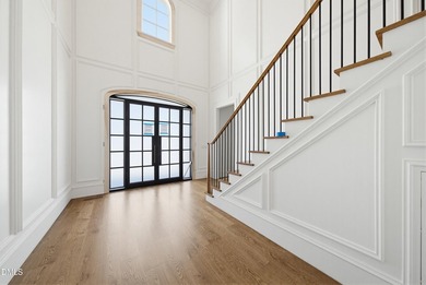 Experience timeless elegance and modern sophistication in this - photo 4