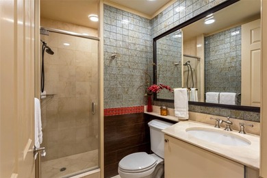 Elegantly Re-Imagined Corner Penthouse, offered fully furnished - photo 27