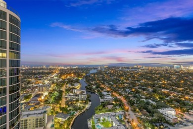Elegantly Re-Imagined Corner Penthouse, offered fully furnished - photo 36