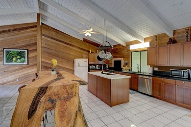 Offered for sale for the first time with over 32 years in the - photo 6