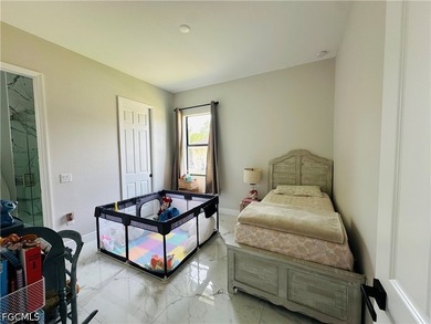 A Modern Oasis with the Ultimate Workshop in Lehigh Acres - photo 8