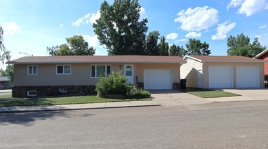 Yellowstone River Home For Sale in Glendive Montana