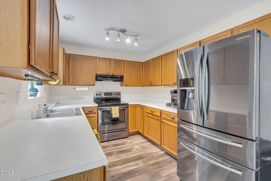 Welcome home to this beautiful 4-bedroom, 3-bath residence - photo 11