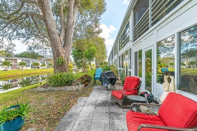 This beautiful, ground-floor, corner unit is full of wonderful - photo 18