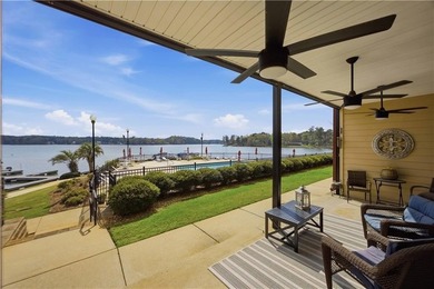 Waterfront ground-floor walk-out condo, beautifully updated and - photo 29
