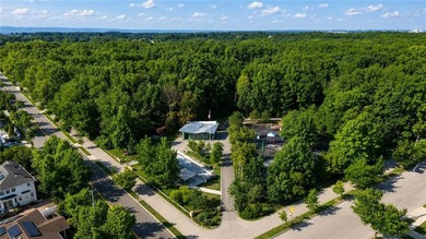 Welcome to 654 Ramona Avenue, a beautifully maintained - photo 38